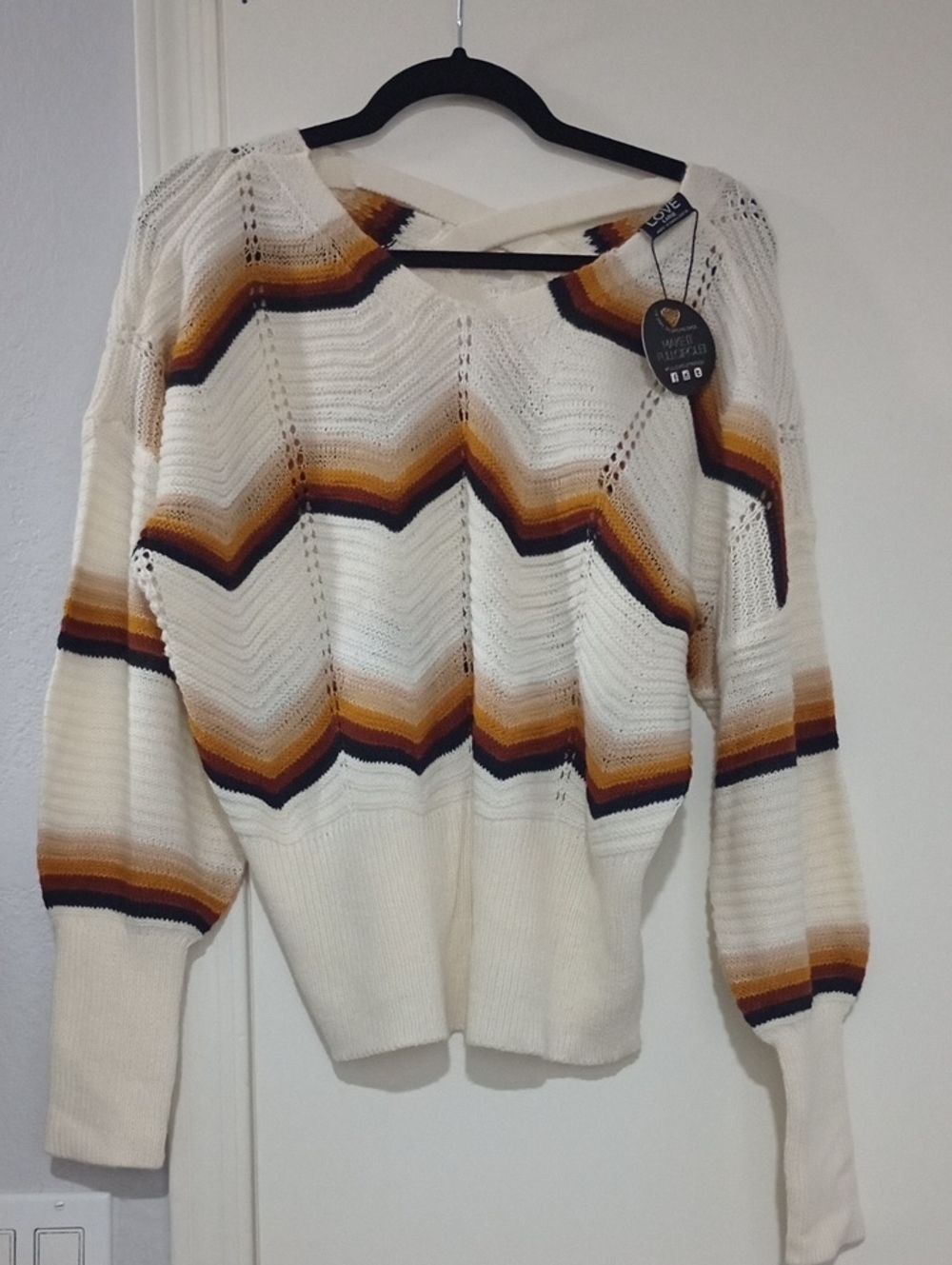 NWT Chevron Stripe V-Neck Sweater in Cream with Mustard & Brown Accents Size L